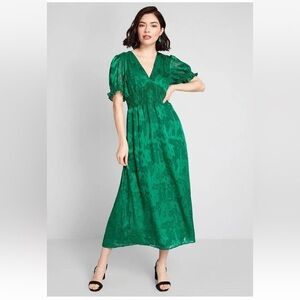 Anthropologie Hutch Empire Smocked Ruffle Maxi Dress V-neck Emerald Green Size 8